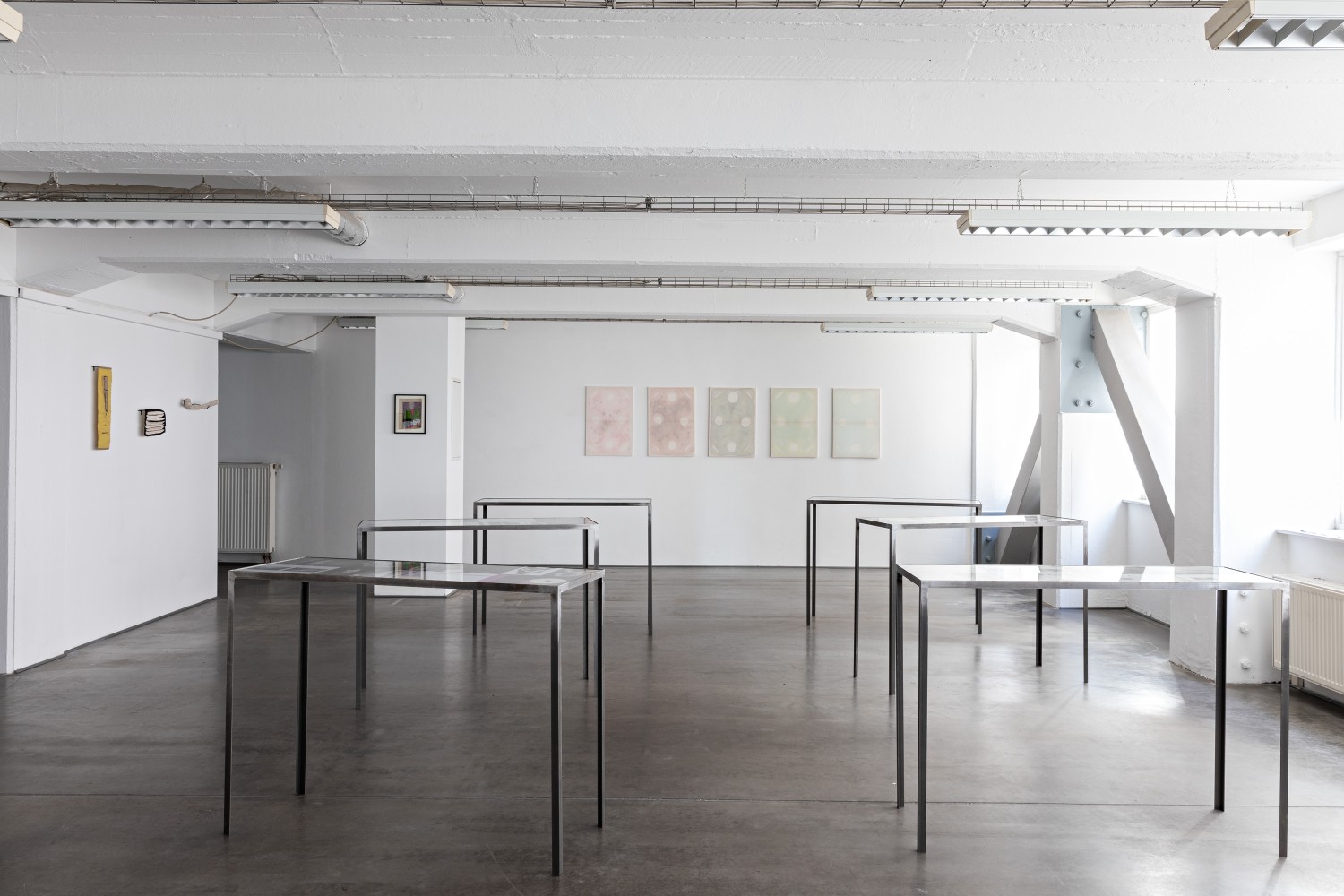 Annual Editions 2021/22, Exhibition view, Kunstverein Bielefeld / Falkstrasse 1A